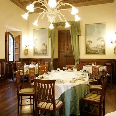 Κατάλυμα σε φάρμα Castello Dell'oscano *